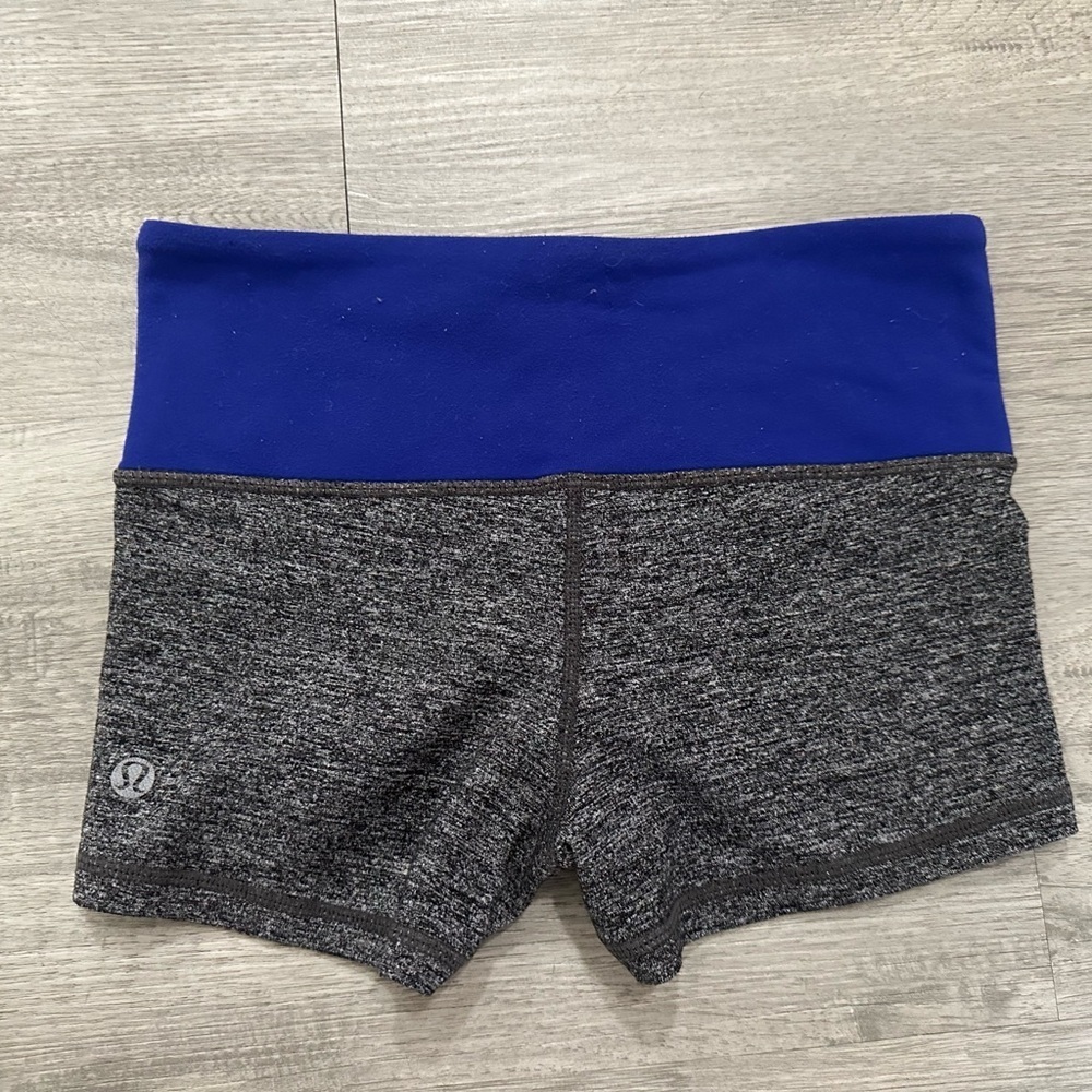 lululemon athletica Women's Heathered Gray Shorts with Blue Waistband